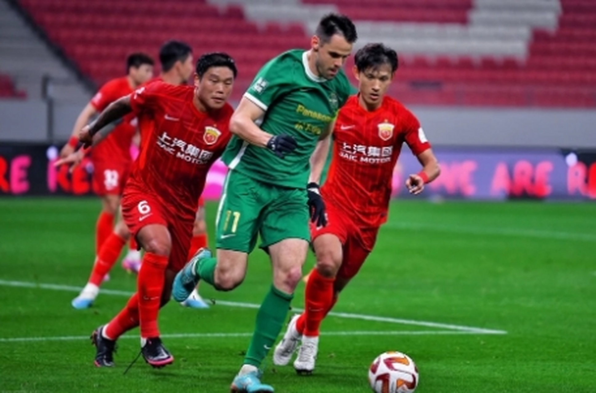 热门劲旅横扫赛场，淘汰亚冠传统劲旅