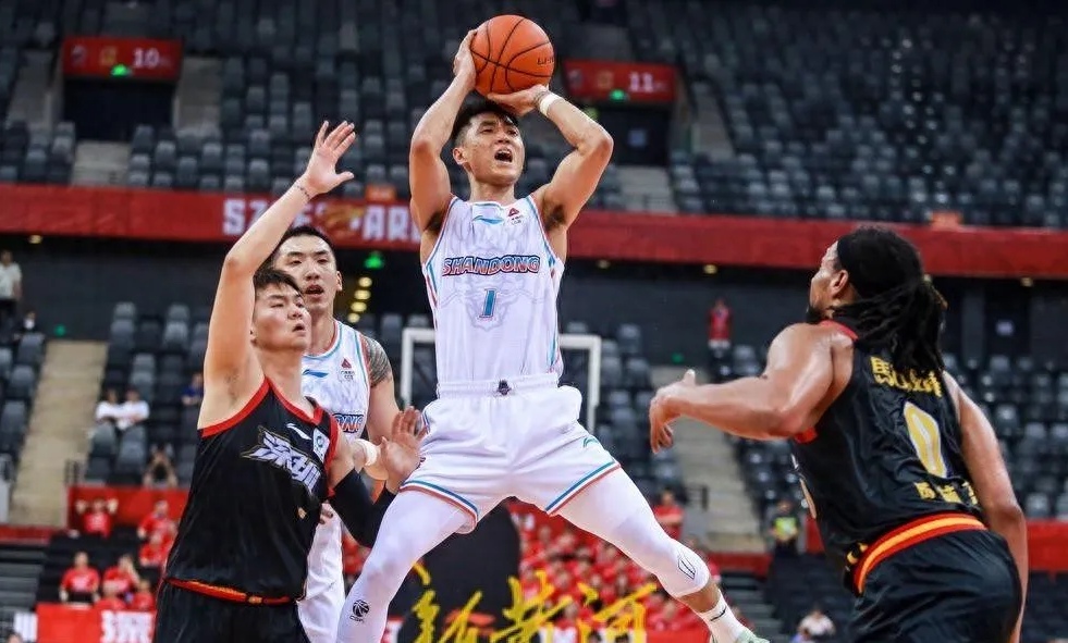 惊险对决中强队获得伟大胜利，晋级下一轮阶段的简单介绍